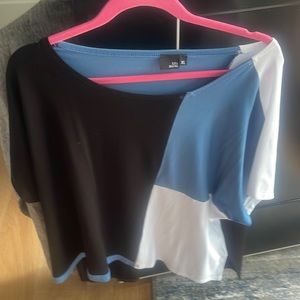 Lisa Bayne short sleeve light weight shirt xxL